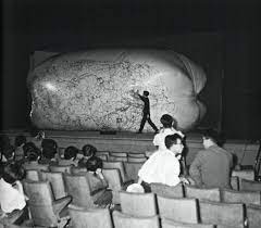 L’attribut alt de cette image est vide, son nom de fichier est A.Kanayama-Giant-Balloon-1957.jpeg.